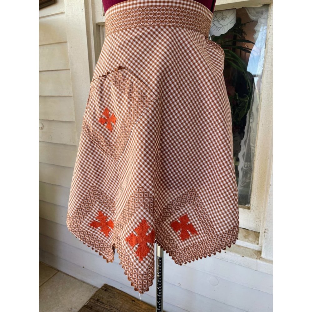 Vintage Brown Gingham Checked Smocked Embroidered Half Apron